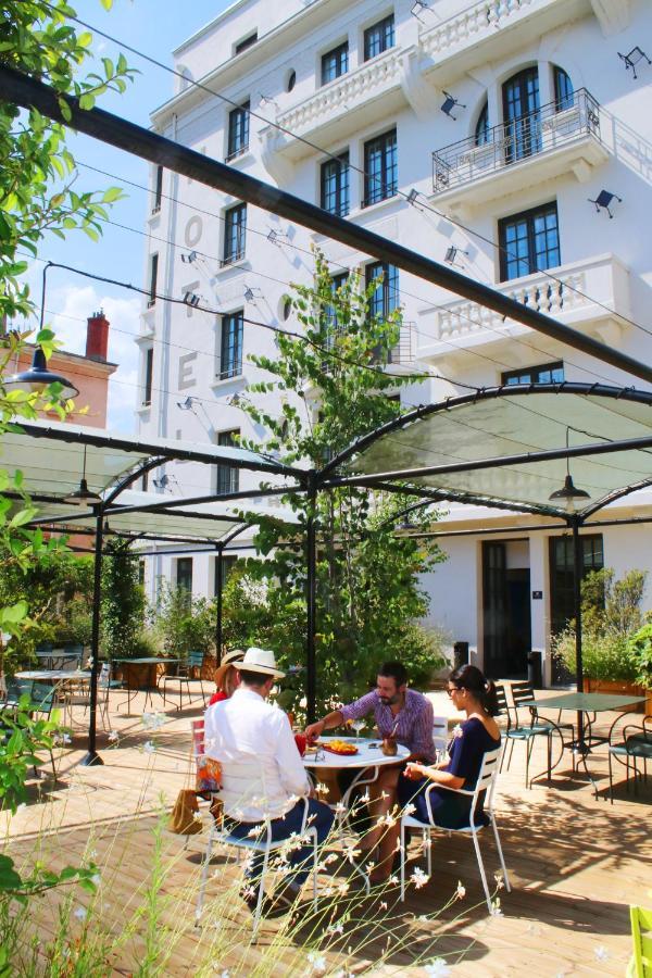 College Hotel 4*