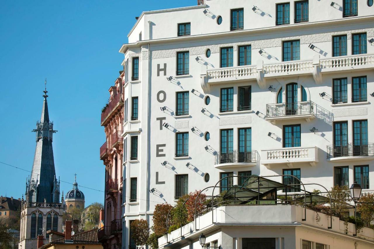 Hotel College